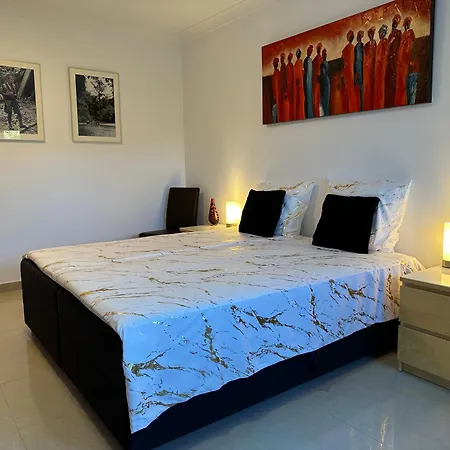 B&B Villa Archez Bed & Breakfast 4*