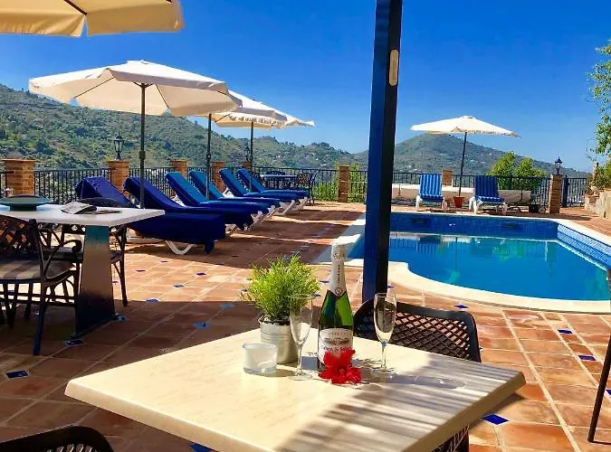 B&B Villa Archez Bed & Breakfast 4*