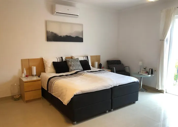 B&B Villa Archez Bed & Breakfast