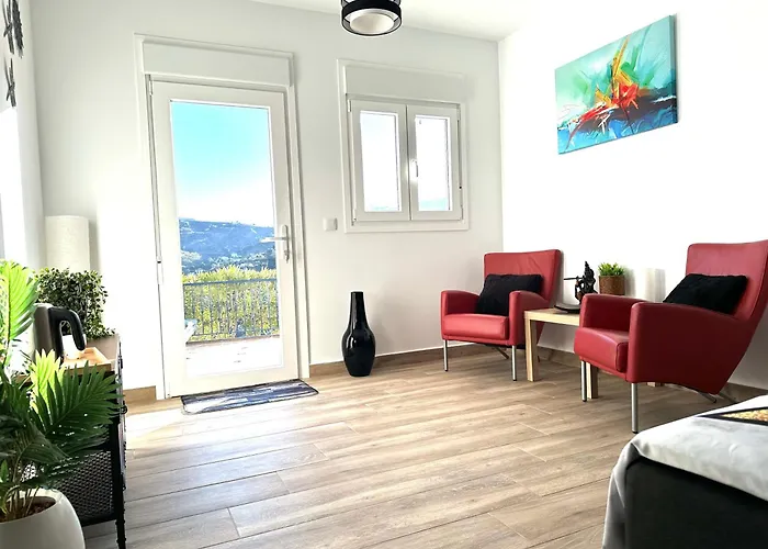 B&B Villa Archez Bed & Breakfast 4*